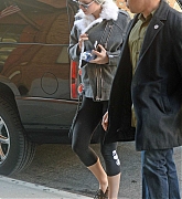 Jennifer Lawrence Arrives Back to her Hotel in NYC - December 15