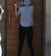 Jennifer Lawrence at At A Restaurant In Los Angeles - September 26