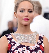 Jennifer Lawrence at MET Gala 2015 [Arriving] - May 4
